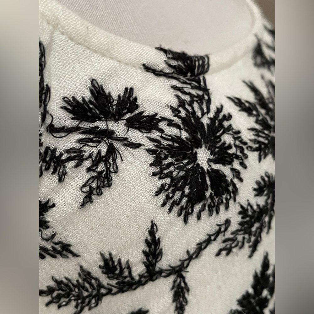 Free People white dress / black embroidered floral print - Picture 12 of 14